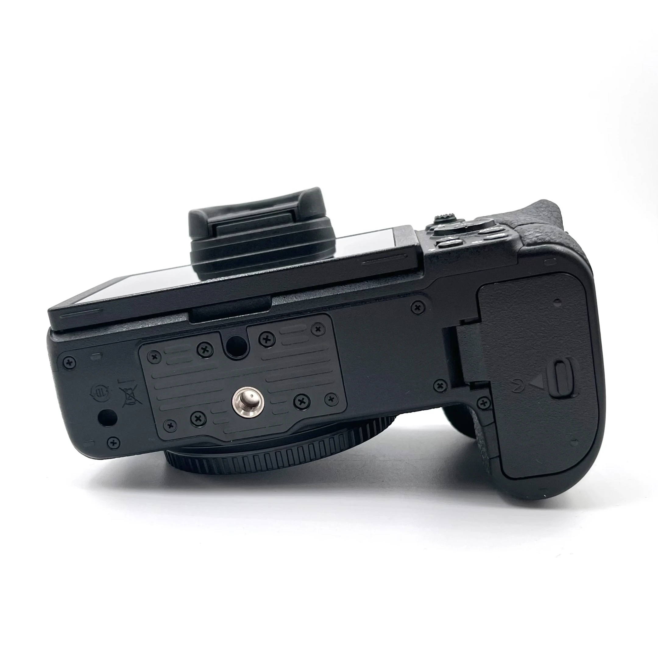 S-H-UXX9JH_4.webp - Nikon Z6 II Body: 3.2K Frames - Image 4