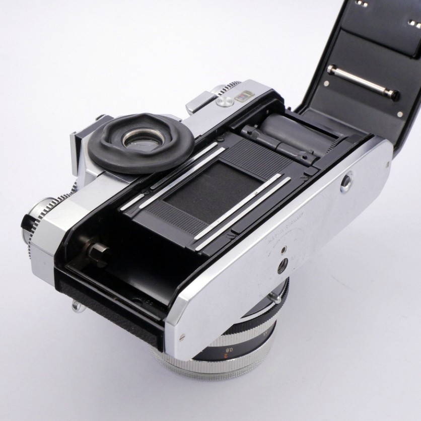 Zeiss Icarex 35 CS + Zeiss MF 50mm F/2.8 Tessar