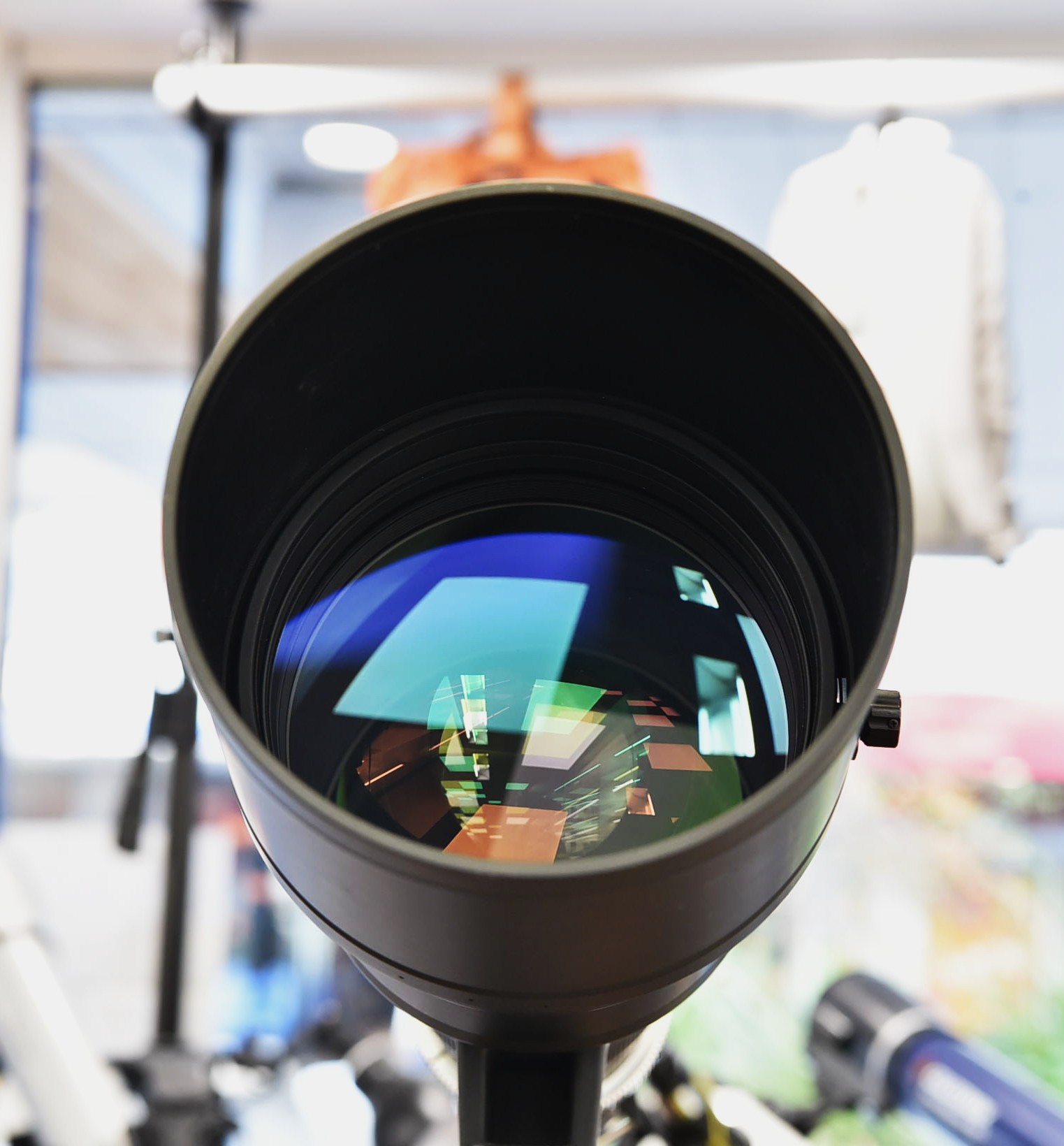 S-H-VDHNV7_3.jpg - Sigma 300-800mm F5.6 APO EX DG (Canon EF) - Image 1