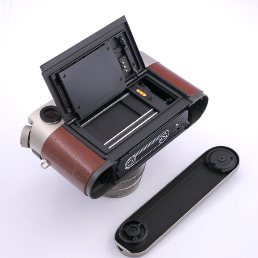 Leica M6 TTL 0,72 + 50mm F/2 Summicron-M Titanium model 10435