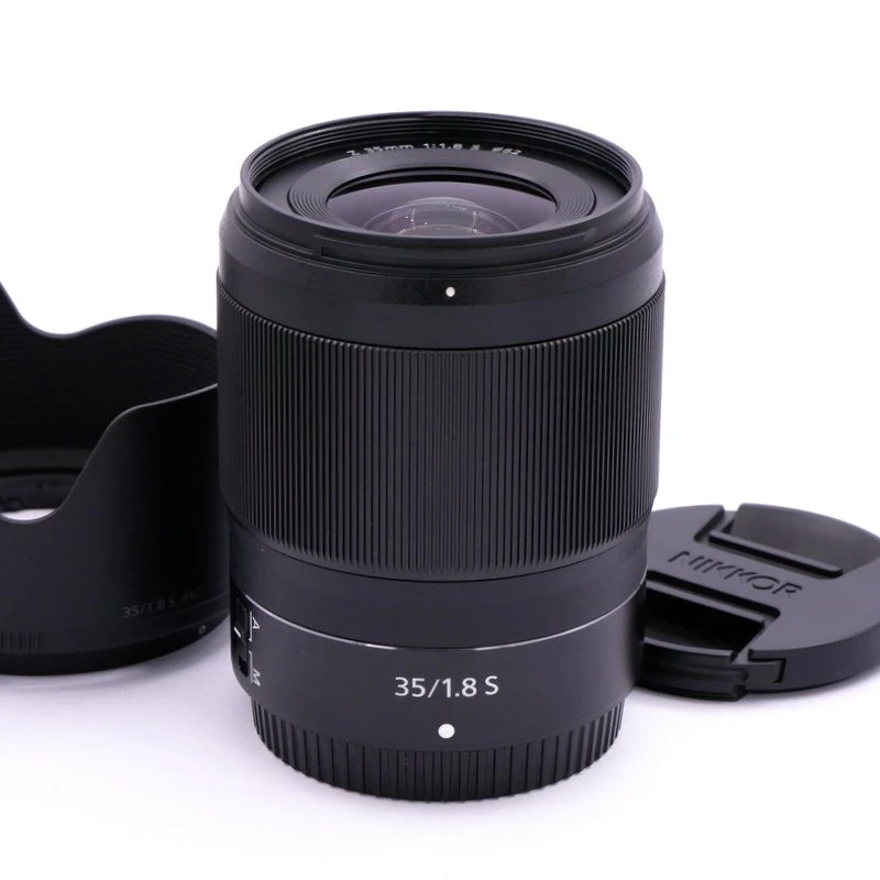 Best image for Nikon Z 35mm F/1.8 S Lens