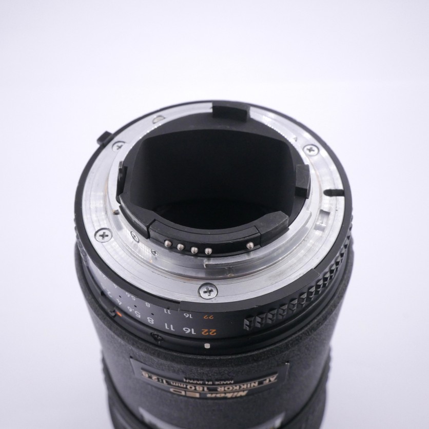 S-H-W6FFFX_3.jpg - Nikon "AF" 180mm F/2.8 ED Lens wth no AF. MF Only - Image 1