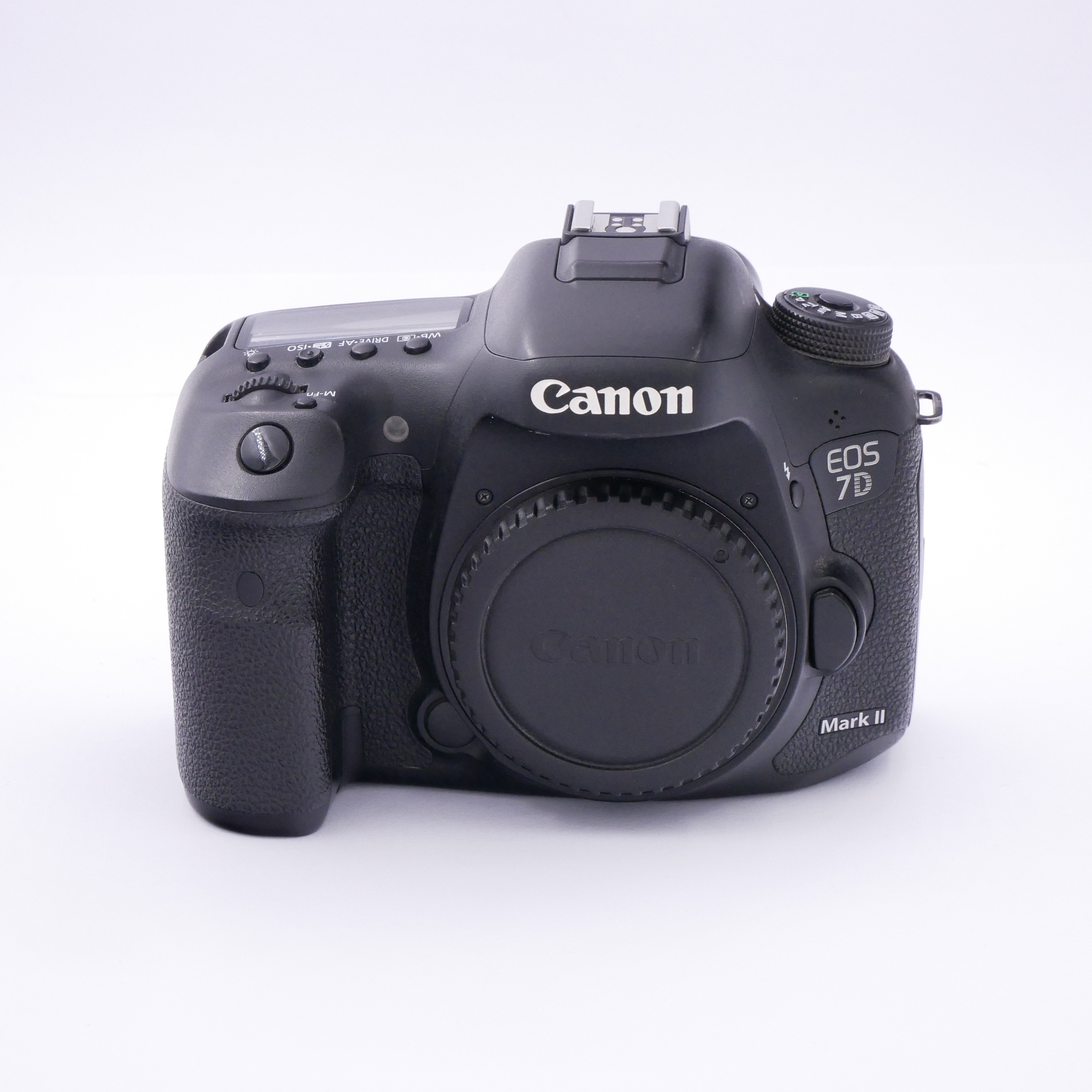 Best image for Canon 7D Mark II Body Only (101k shutter)