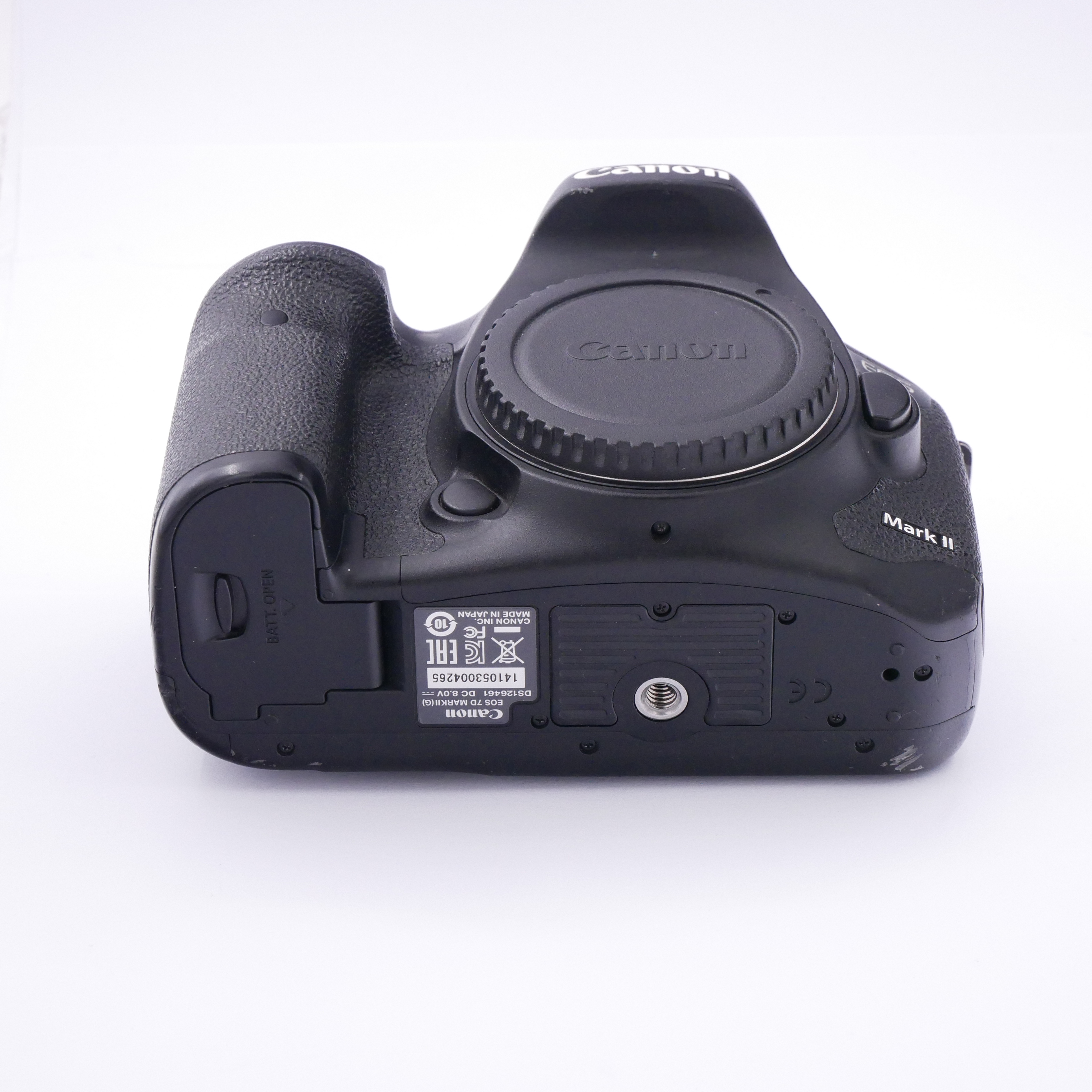 S-H-WE9352_4.jpg - Canon 7D Mark II Body Only (101k shutter) - Image 2