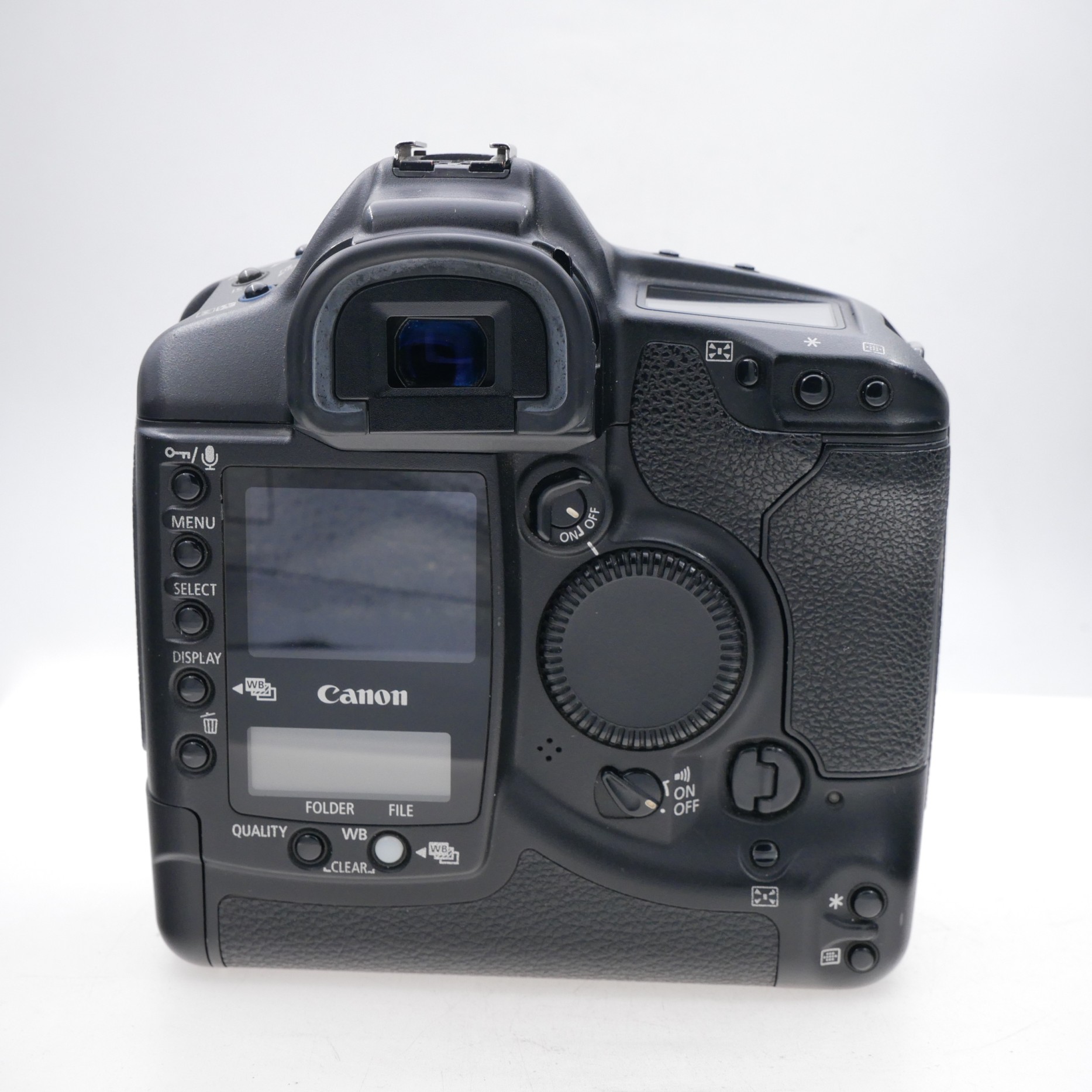 S-H-X3XN2T_2.jpg - Canon EOS-1 Ds Body Only 62,745 Frames