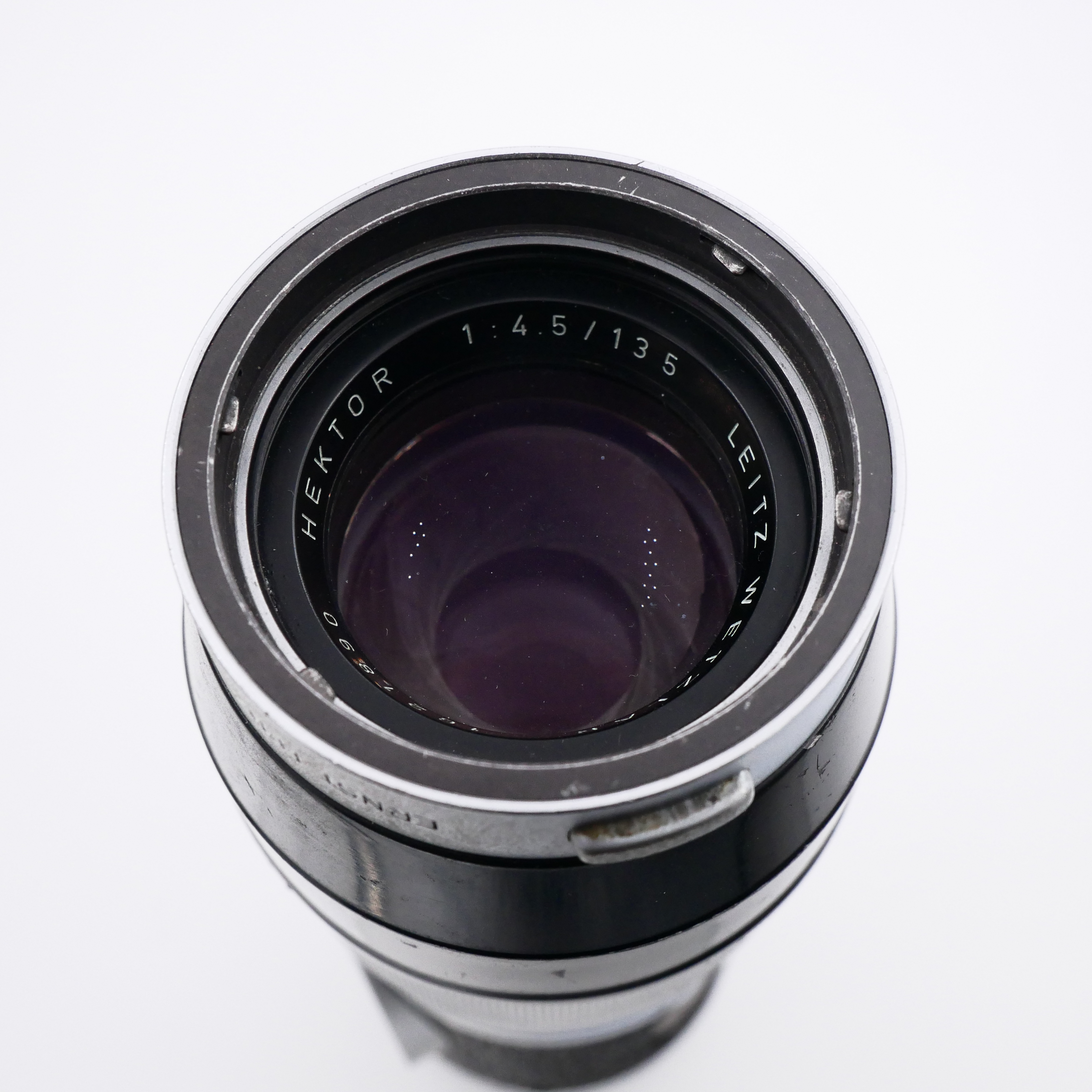 S-H-X5JSVU_2.jpg -  Leica MF 135mm F/4.5 Hektor Lens in Screw Mount - Image 1