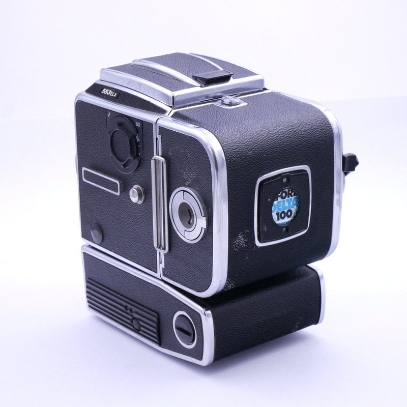 S-H-XJUSV4_4.jpg - Hasselblad 553 ELX body with Waist Level Finder and A12 back - Image 1