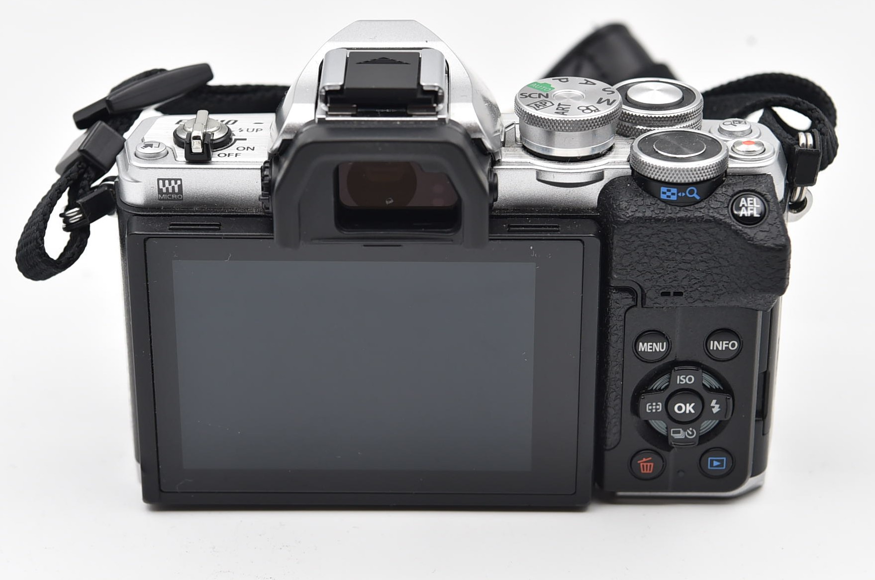 S-H-XW7MCF_3.jpg - Olympus E-M10 Mark IV with 14-42mm Lens Silver - Image 2