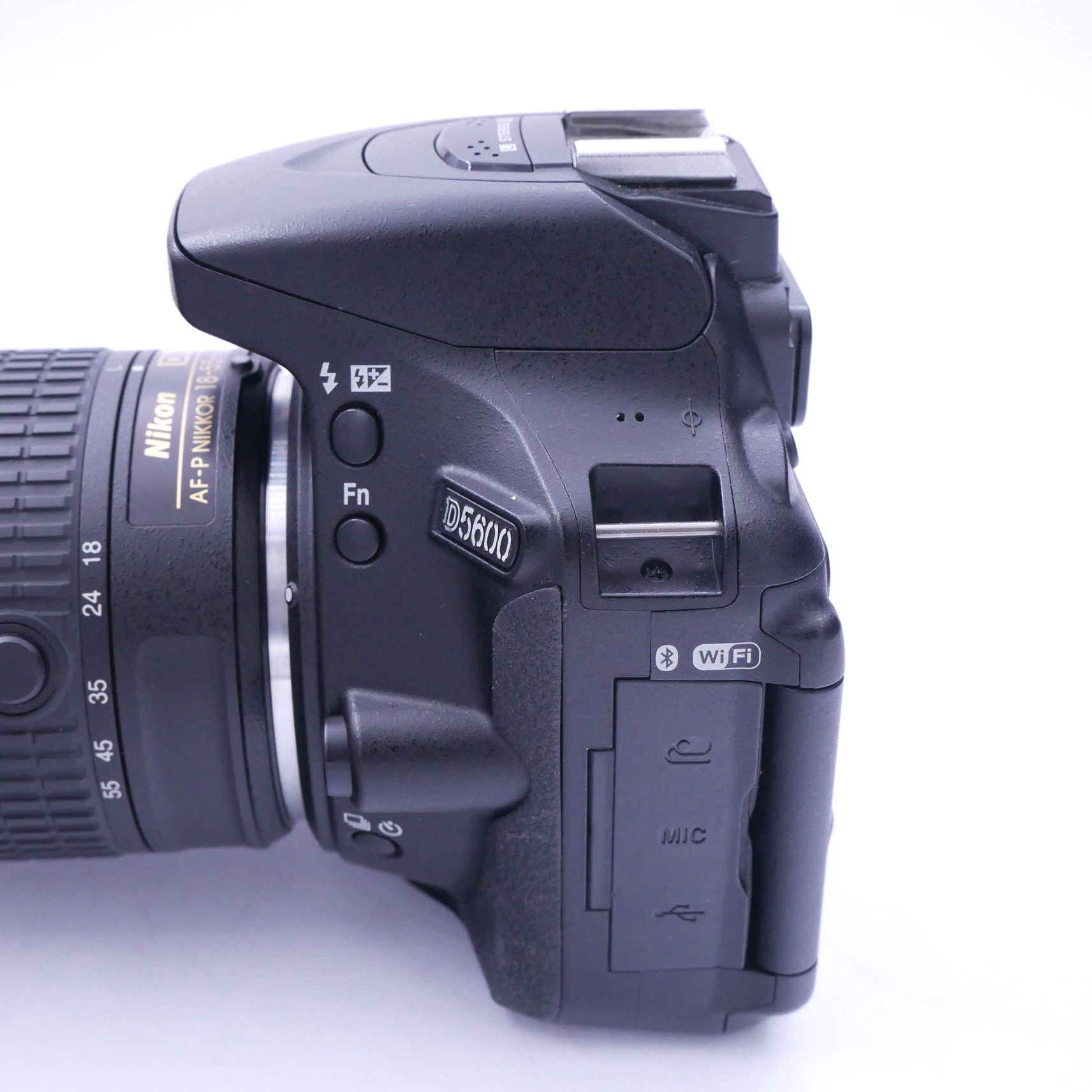 S-H-Y3U39L_3.jpg - Nikon D5600 + 18-55mm F3.5-5.6 14,800 Frames - Image 1