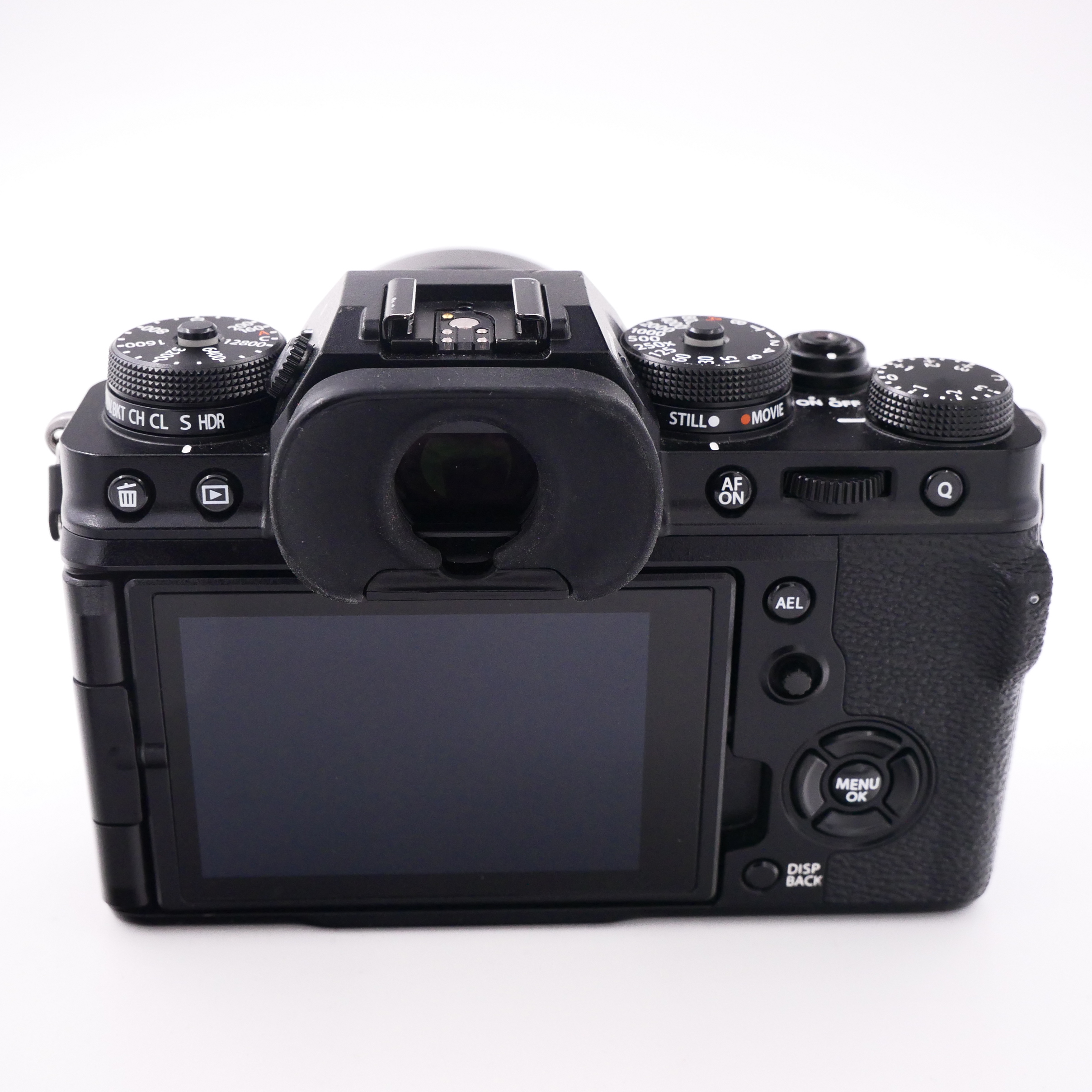 S-H-Y7F5JH_2.jpg - Fujifilm X-T4 + 18-55mm F2.8-4 23k Frames - Image 1
