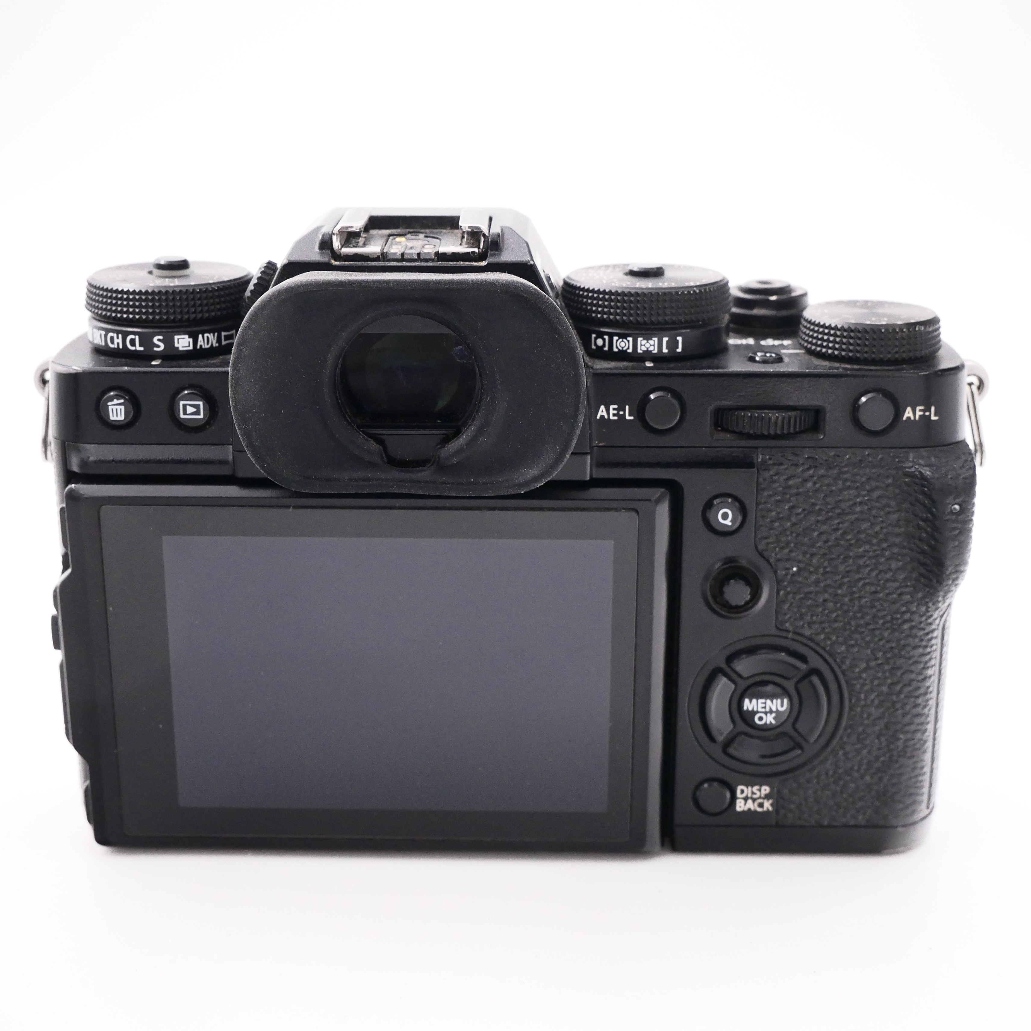 S-H-Y95AMH_2.jpg - Fujifilm X-T3 + Smallrig VG-XT3 Grip  - Image 3