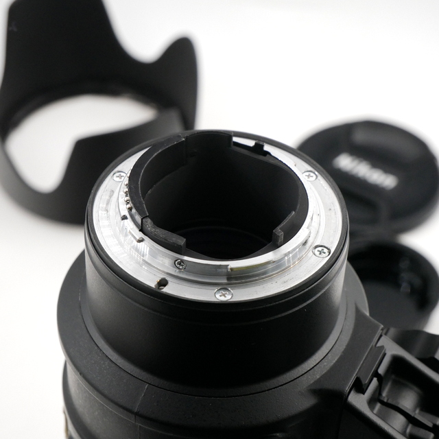 S-H-YALAY5_5.jpg - Nikon AFs 70-200mm F/2.8 G IF-ED VR Lens