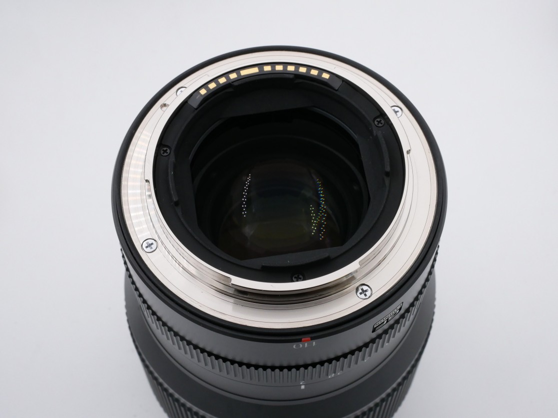 S-H-YAN5W_2.jpg - Fujifilm GFX 110mm F2 R LM WR Lens
