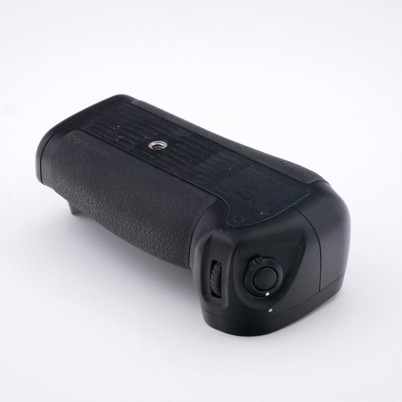S-H-YAVXL4_2.jpg - Nikon MB-D10 Battery Battery Grip - Image 1