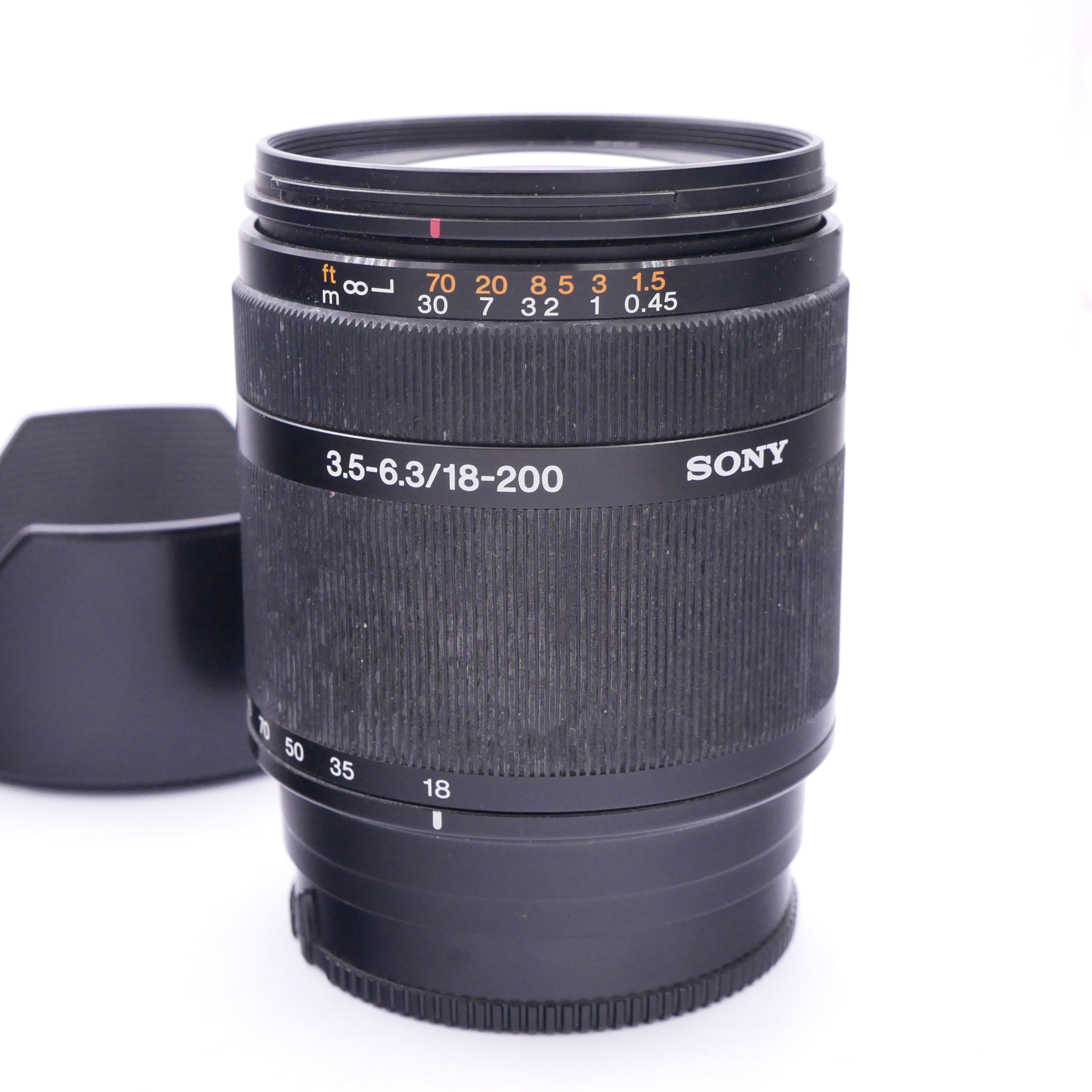 Best image for Sony DT 18-200mm F3.5-6.3 Lens for Sony A-Mount APS-C Lens.