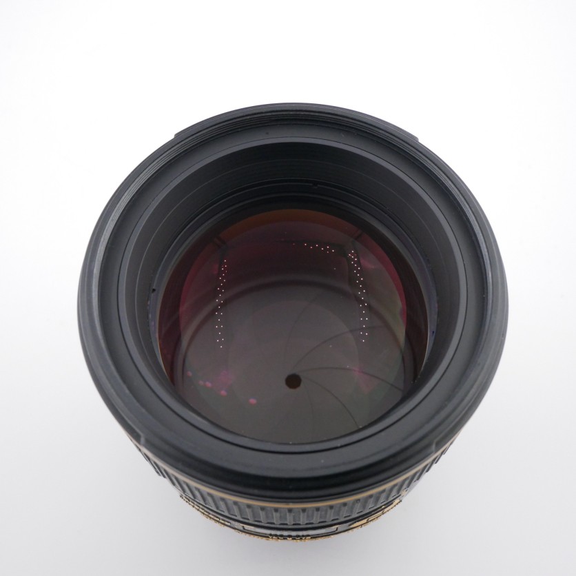 S-H-YNTSHA_2.jpg - Nikon AFs 85mm F/1.4 G Lens (was $1659) - Thumbnail 2