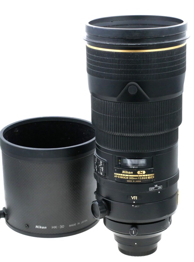 S-H-YTS72_1.jpg - Nikon AF-S 300mm F2.8 G II Lens 